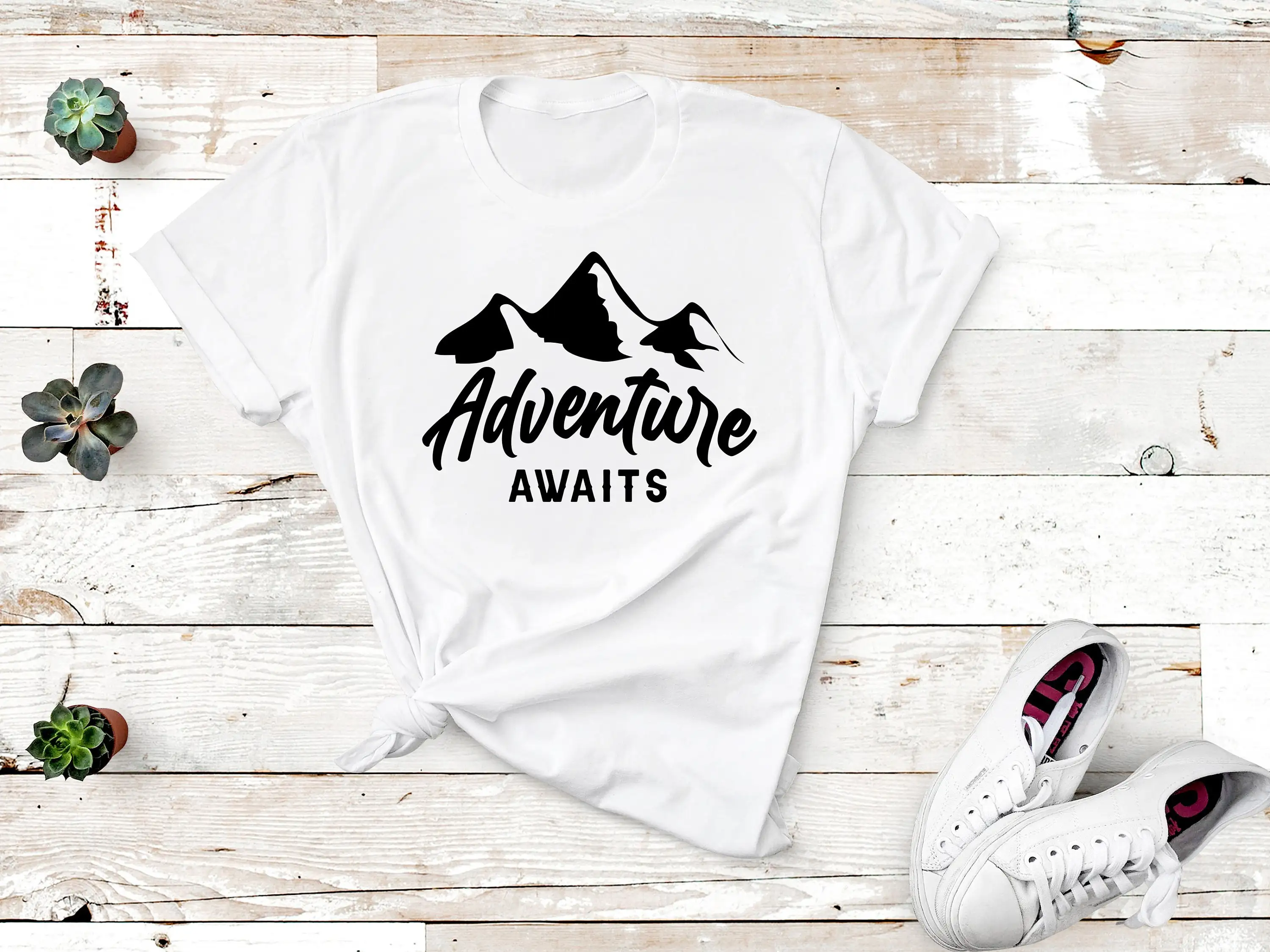 Outdoor Adventure Mountaintop Backpack - La aventura te espera, camiseta para