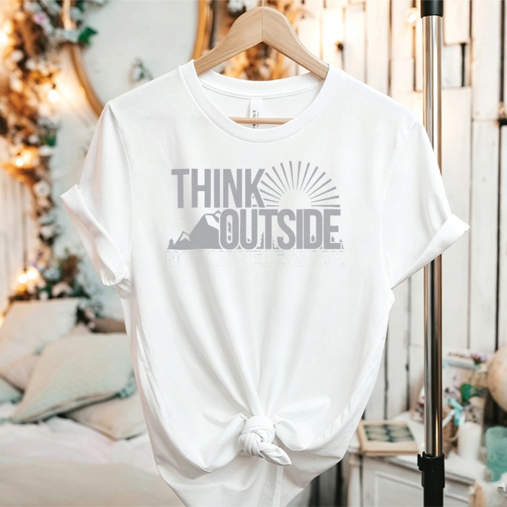 Camiseta gráfica Think Outside - Outdoor Adventure Quotes Short reseña y precio